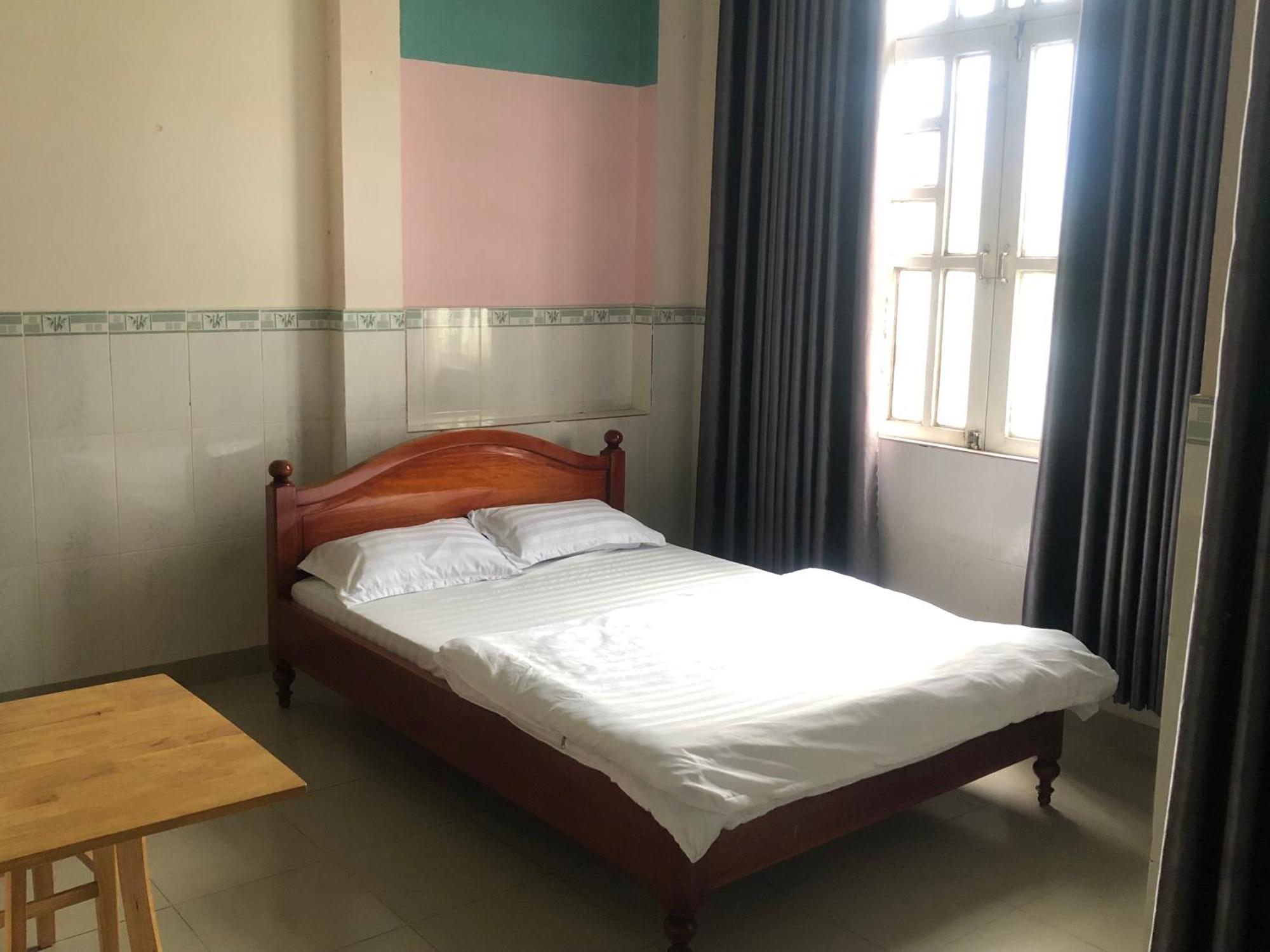 Bed and Breakfast Khach San Quoc Viet Баолок Экстерьер фото